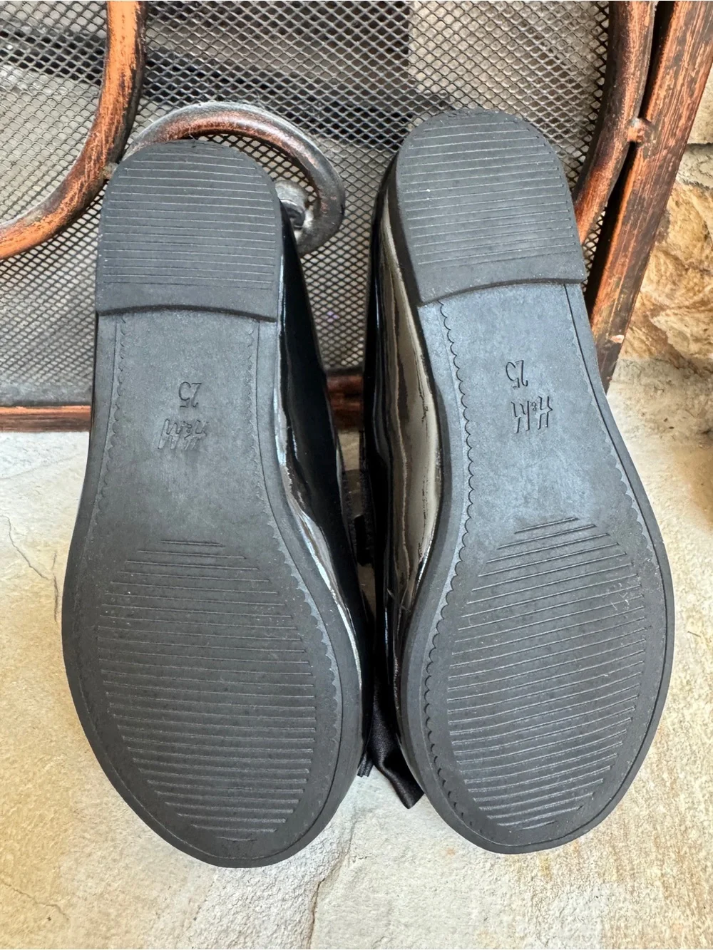 H&M Black Ballet Flats Shoes with Bow 8.5US